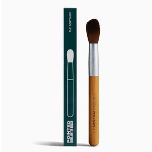 The Body Shop Highlighter Brush. New in box.